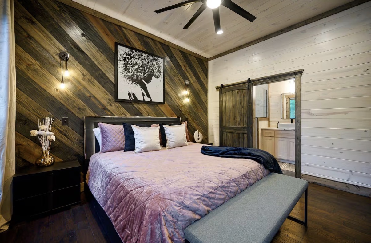 As Good As It Gets — king suite with diagonal wood accent wall